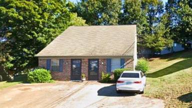 Main picture of 733 Weeks Dr NE