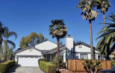 Main picture of 593 Andrea Cir