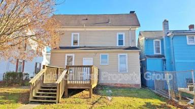 Main picture of 523 Frederick St