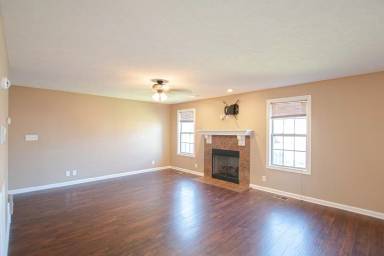 Main picture of 601 Fennec Way