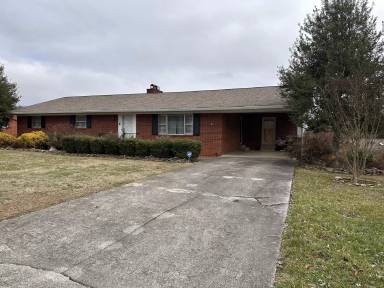 Main picture of 120 Sandidge Rd