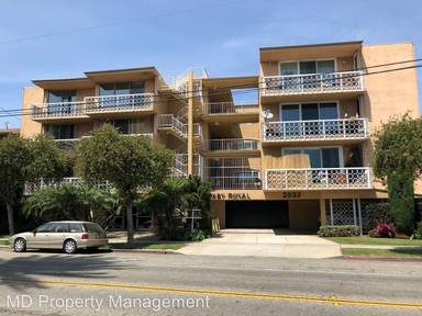 Main picture of 2033 E 3rd St