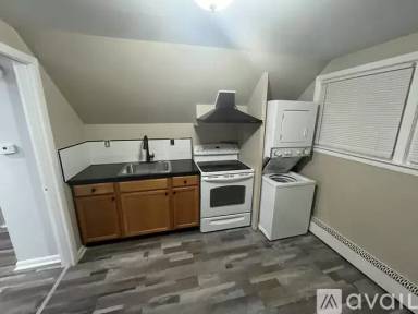 Main picture of 217 W Cuthbert Blvd