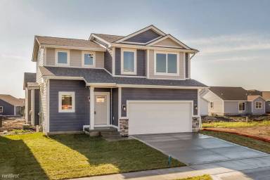 Main picture of 1901 NE Heritage Dr