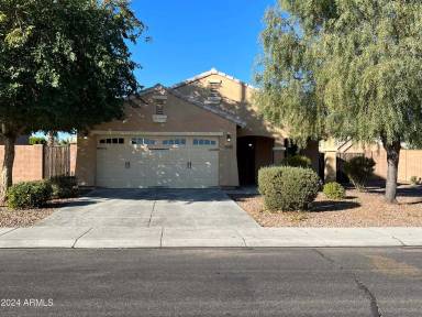 Main picture of 7904 S Columbus Dr
