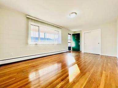 Main picture of 1710 Broad St