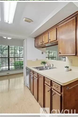 Main picture of 6723 Belmont St
