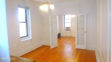 Main picture of 158 W 15th St