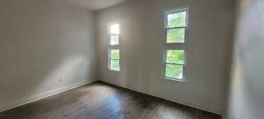 Main picture of 150 Comrie Ave