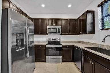 Main picture of 5453 NW 27th Ct