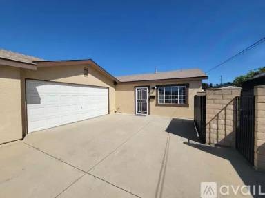 Main picture of 162 N Soldano Ave