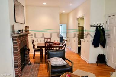 Main picture of 103 E Brookline St