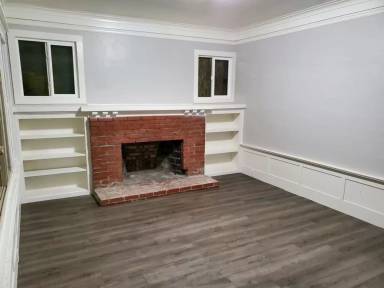 Main picture of 3024 E Illinois Ave