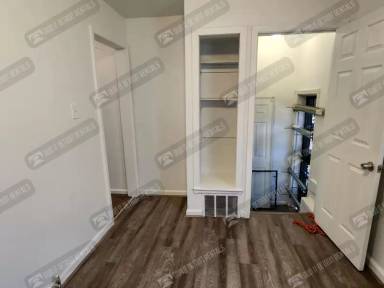 Main picture of 18898 Bloom St