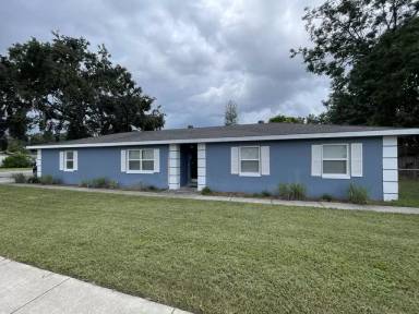 Main picture of 2801 Avenue U NW