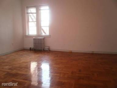 Main picture of 5915 Boulevard E