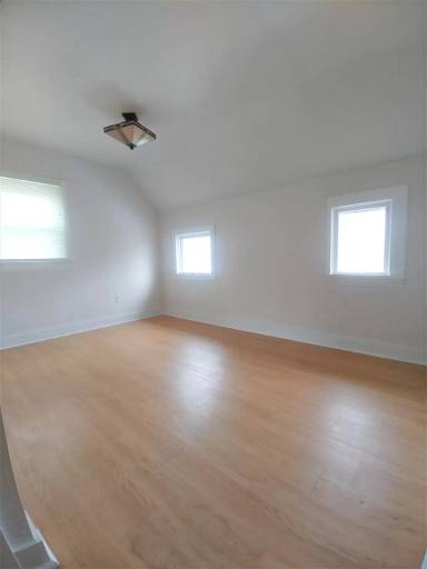 Main picture of 419 1/2 N Wolfe St