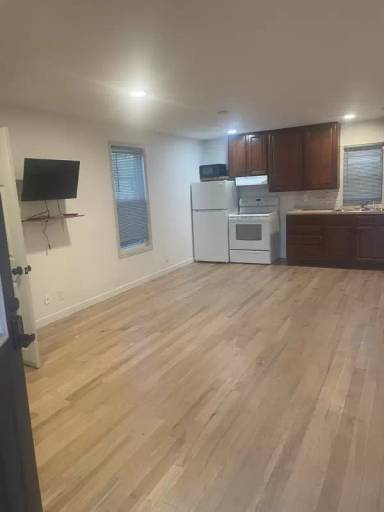 Main picture of 2760 Eppinger Blvd