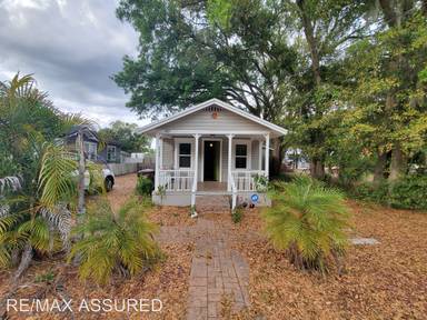 Main picture of 3001 E Jefferson St