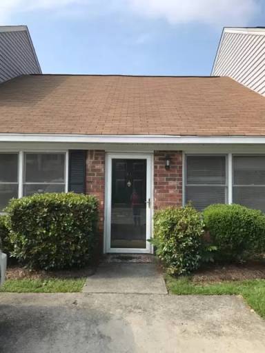 Main picture of 2000 Water Oak Dr