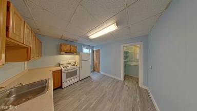 Main picture of 10 Crowell St