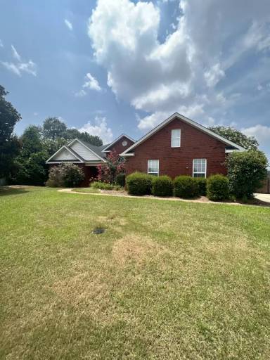 Main picture of 105 Starky Pl