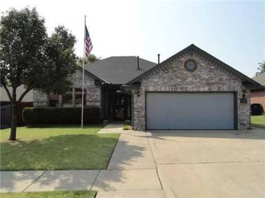 Main picture of 1112 SW 132nd Pl