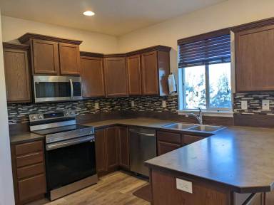 Main picture of 62851 NE Kinley Ct
