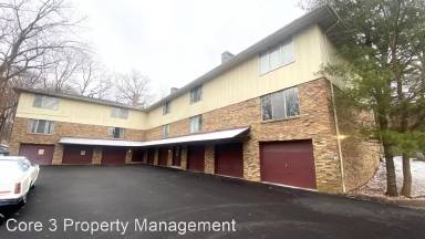 Main picture of 135 E Oak Cliff Ct