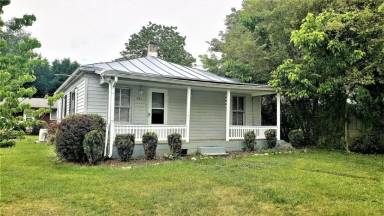 Main picture of 119 Houston St