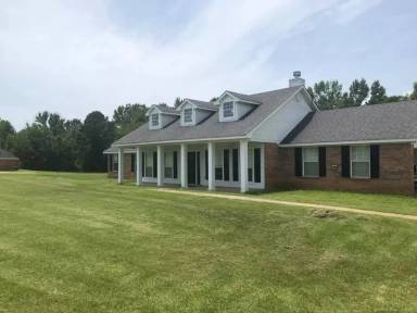 Main picture of 181 Westwood Dr