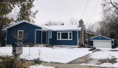 Main picture of 1424 Jewett St