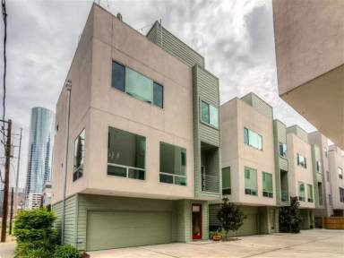 Main picture of 709 Andrews St