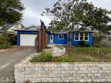 Main picture of 1009 Sir Francis Ave