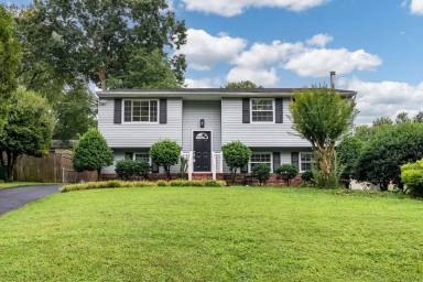 Main picture of 9319 Emmett Rd