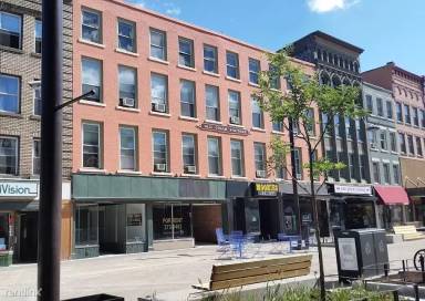 Main picture of 108 E State St