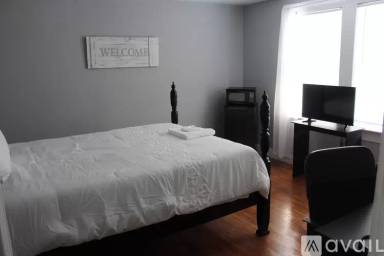 Main picture of 3253 Lowe St