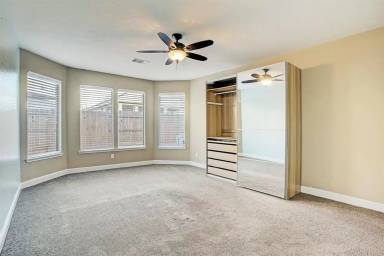 Main picture of 11022 Avery Oaks Ln