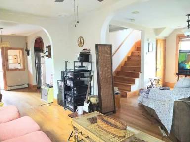 Main picture of 39 Harmon St