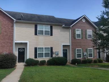 Main picture of 8636 Thomas Ln