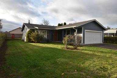 Main picture of 840 Sugarberry Ln