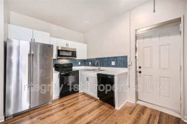 Main picture of 740 Washington Blvd