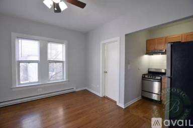 Main picture of 1456 W Fargo Ave