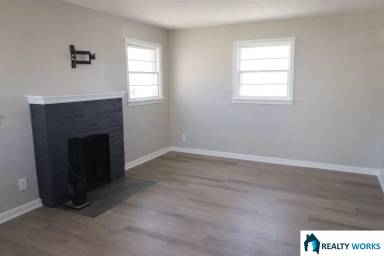 Main picture of 2225 N 49th St