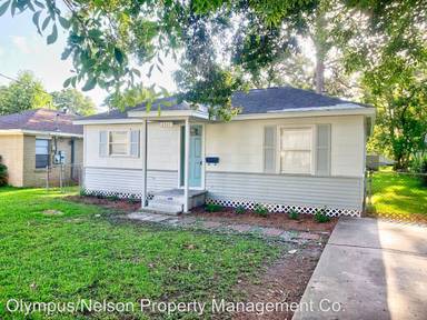 Main picture of 2103 N Park Ave