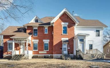 Main picture of 223 Allen St