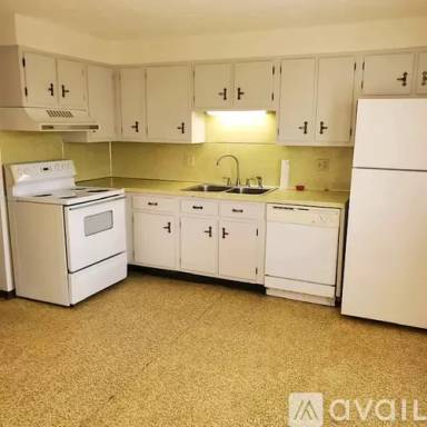 Main picture of 785 Garberdale Sq NE