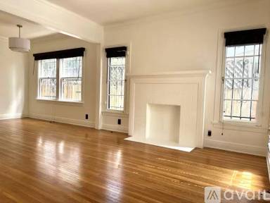 Main picture of 636 N Irving Blvd