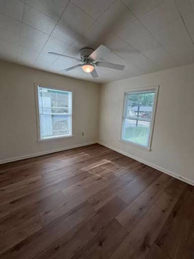 Main picture of 1913 Jeran Dr