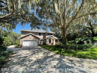 Main picture of 6929 Lake View Dr